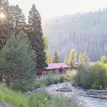 Southfork Lodge - Riverside Inn Lowman 외부 사진