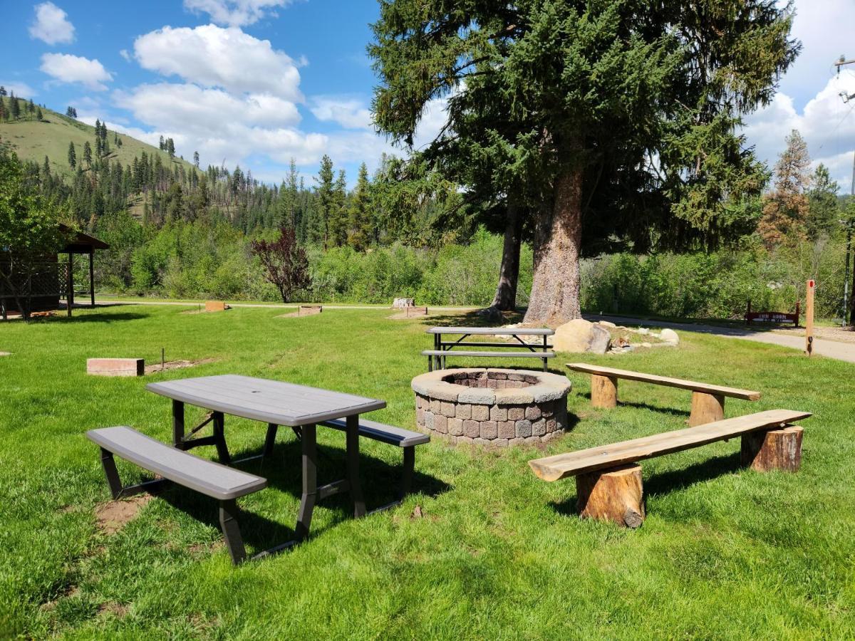 Southfork Lodge - Riverside Inn Lowman 외부 사진